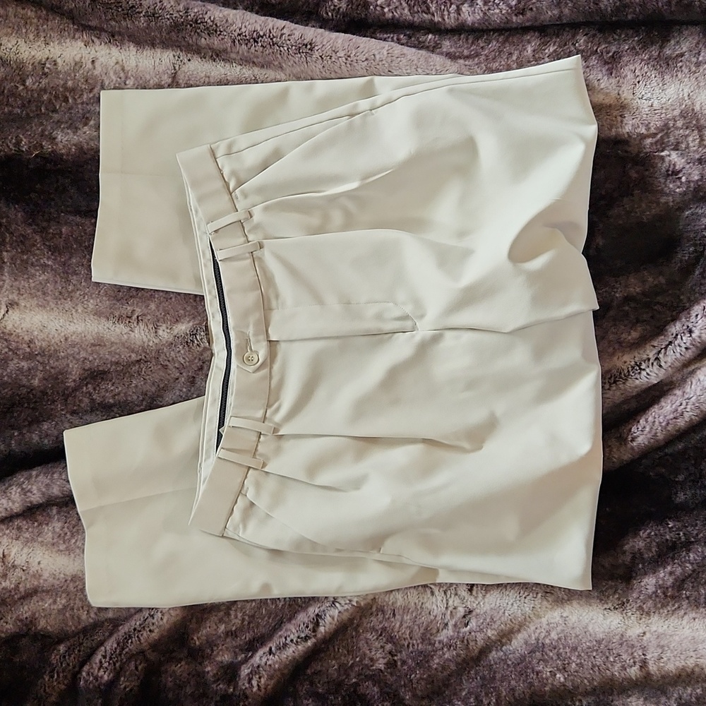 Dockers Golf Pleated Slacks